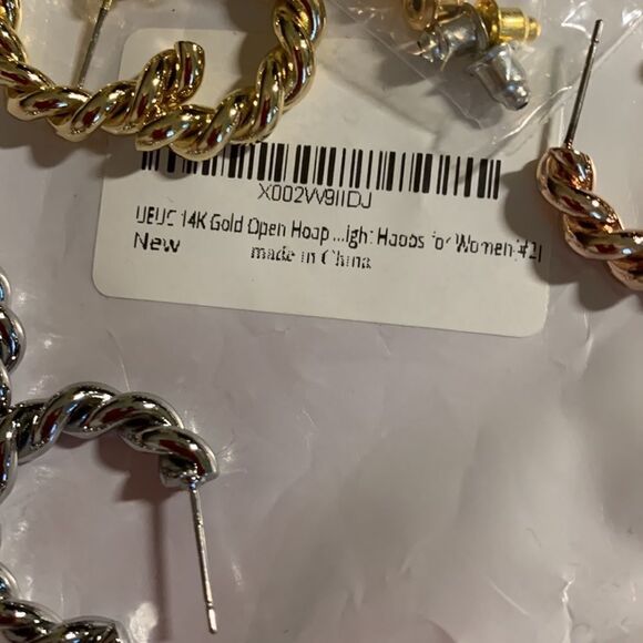 Jewelry Bundle: necklace/matching earrings & 3 pair open hoop earrings. - Picture 6 of 6